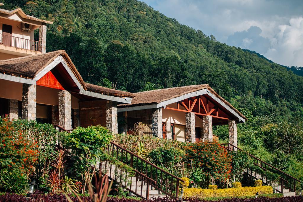 Sterling Corbett Hotel Garjia Buitenkant foto