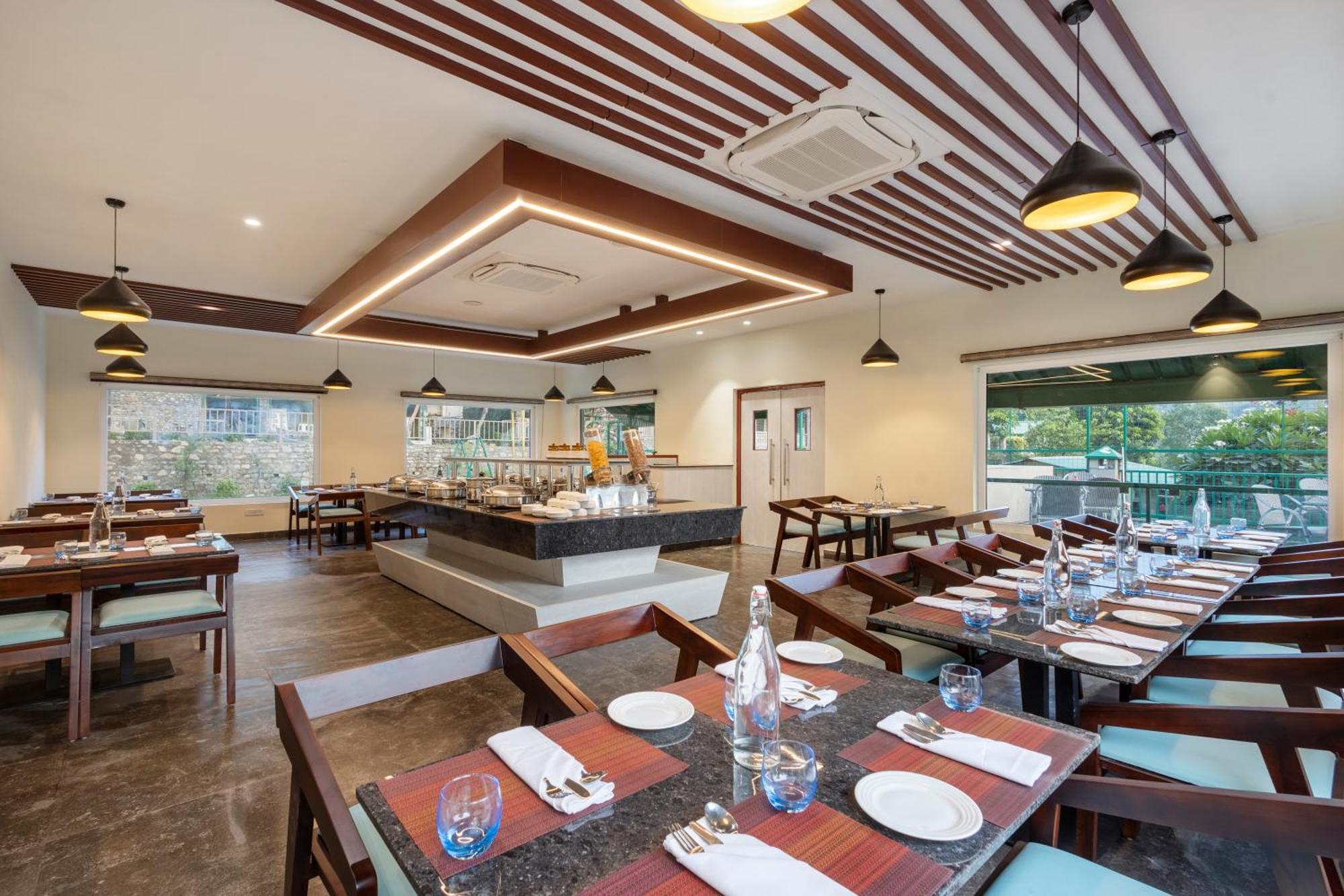 Sterling Corbett Hotel Garjia Buitenkant foto