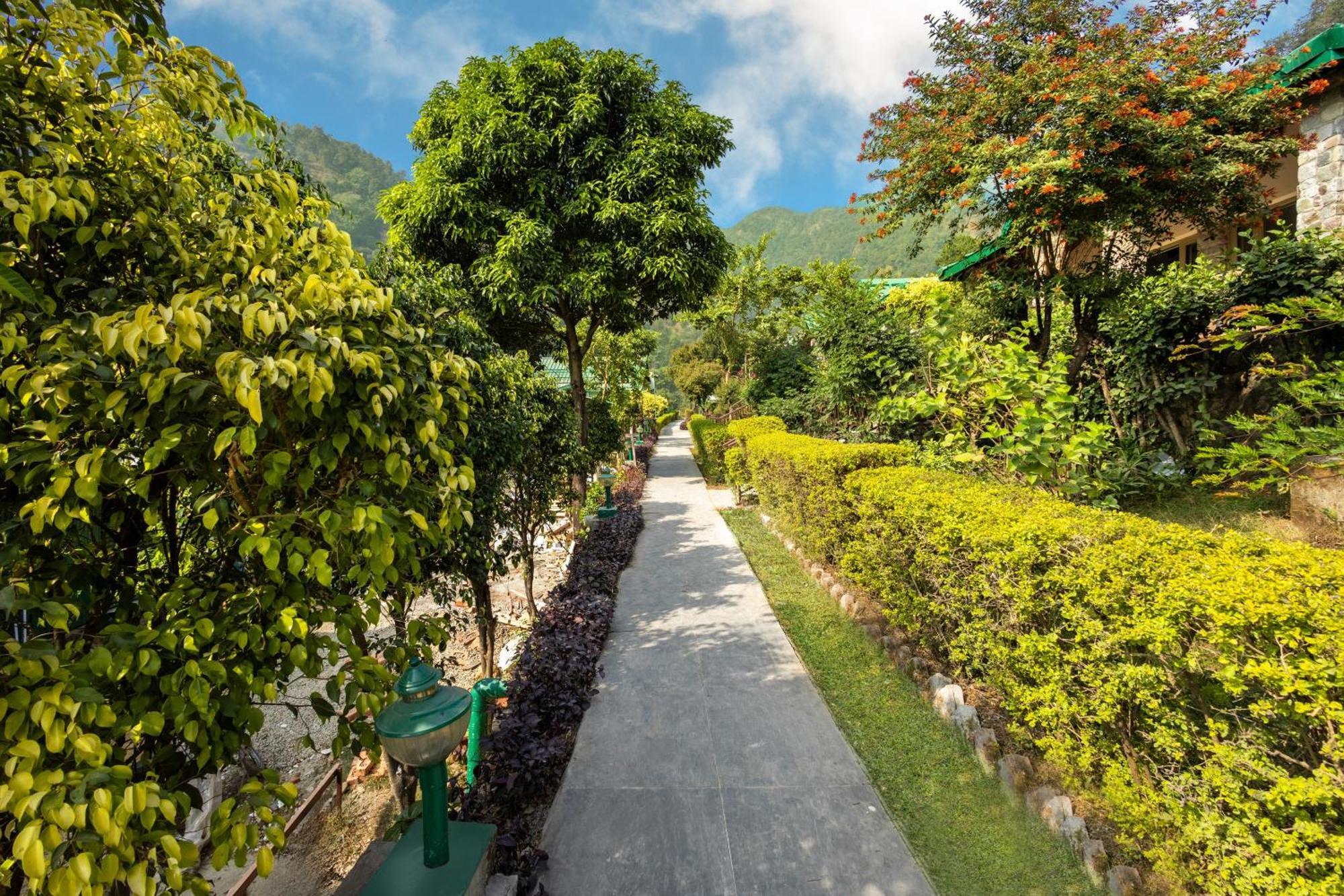 Sterling Corbett Hotel Garjia Buitenkant foto