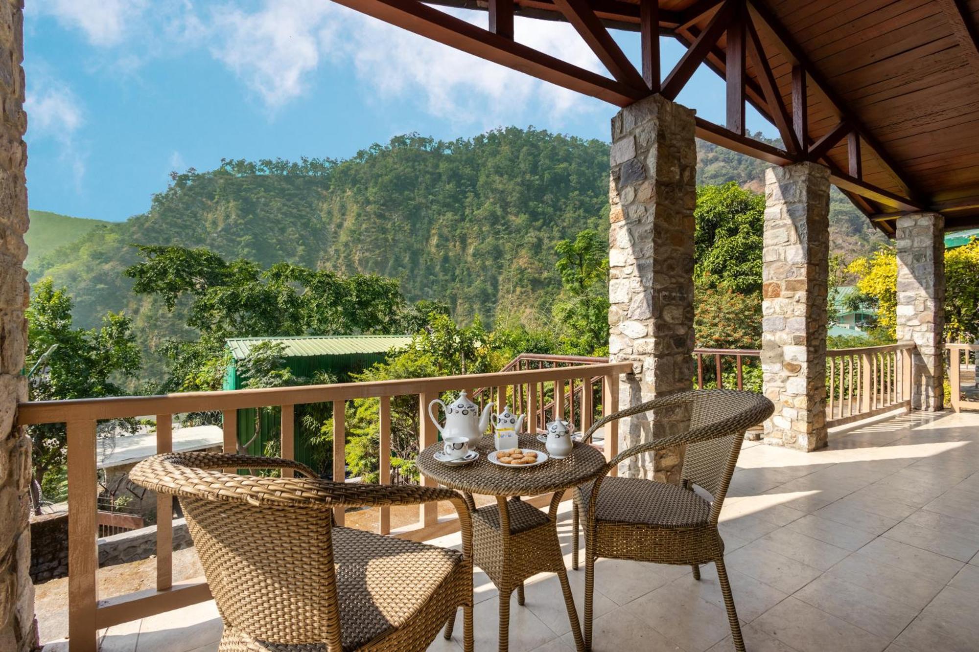 Sterling Corbett Hotel Garjia Buitenkant foto