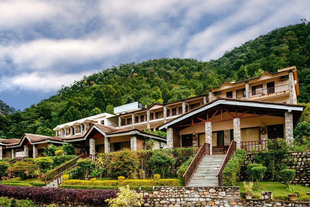 Sterling Corbett Hotel Garjia Buitenkant foto