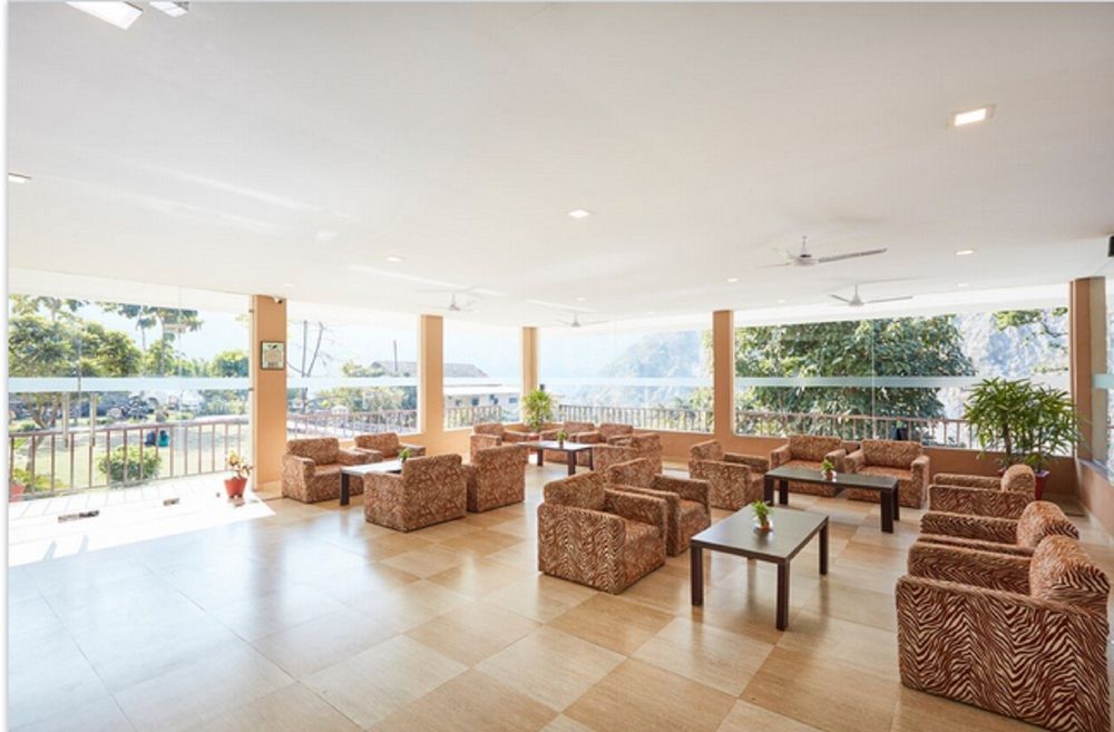 Sterling Corbett Hotel Garjia Buitenkant foto